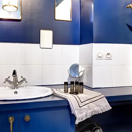 Refuge A Saint-germain Avec Vue Sur La Seine * Παρίσι